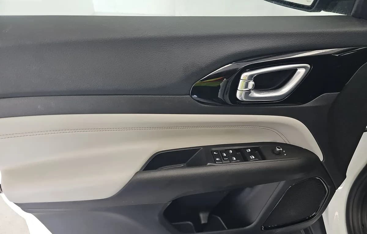 2025 JEEP COMPASS LIMITED 6