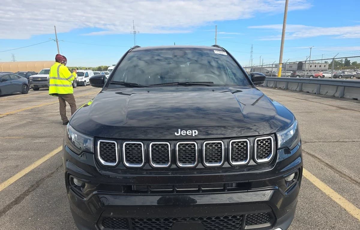 2023 JEEP COMPASS LIMITED 3