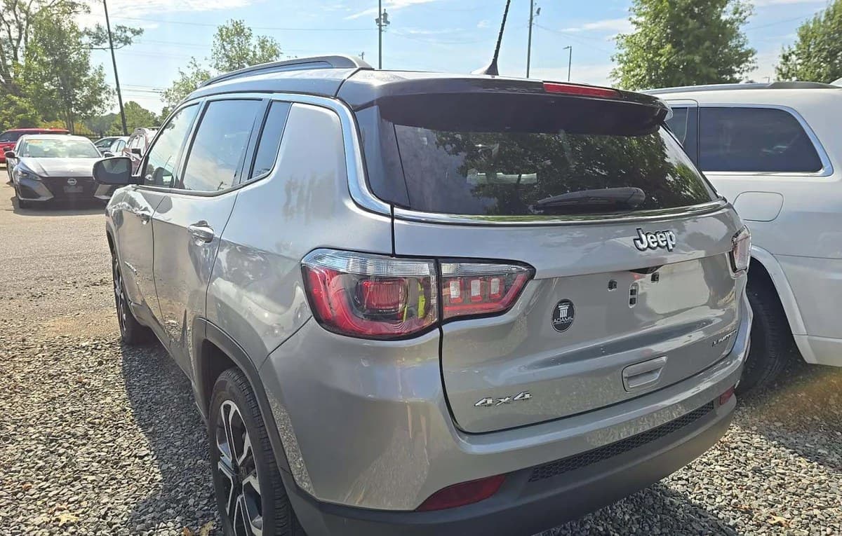 2023 JEEP COMPASS Limited 3