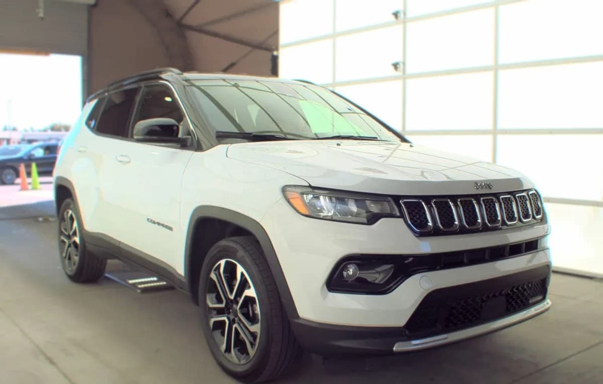 2023 JEEP COMPASS LIMITED 4