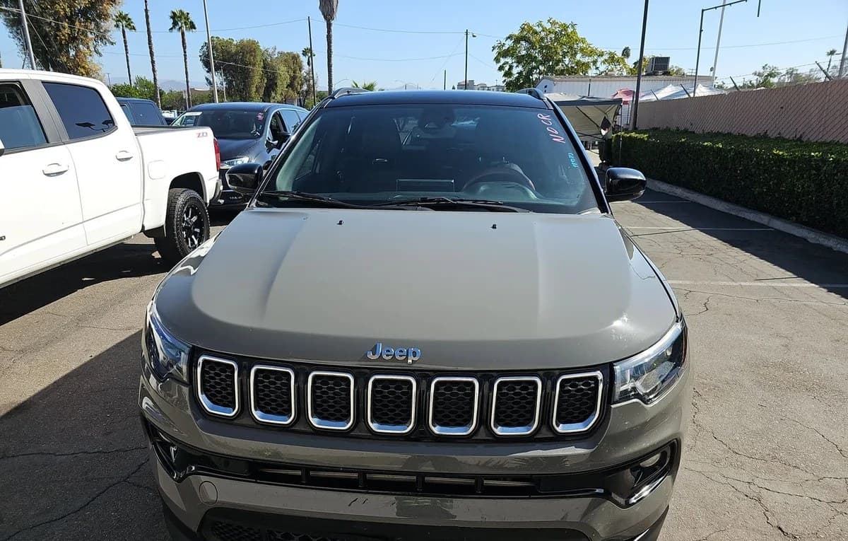 2023 JEEP COMPASS Limited 3