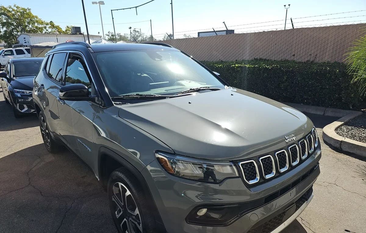2023 JEEP COMPASS Limited 4