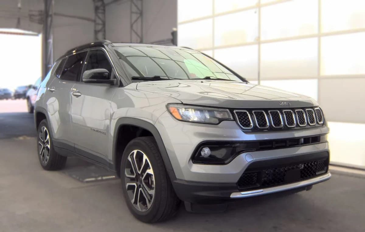 2023 JEEP COMPASS Limited 4