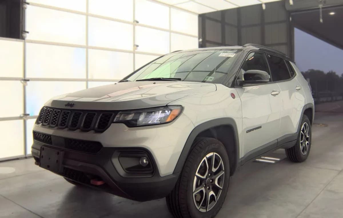 2025 JEEP COMPASS Trailhawk 2