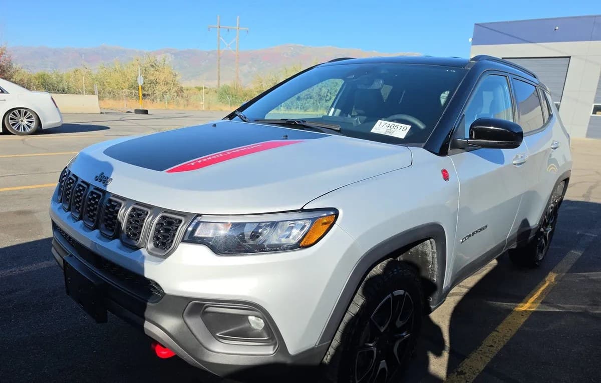 2025 JEEP COMPASS Trailhawk 2