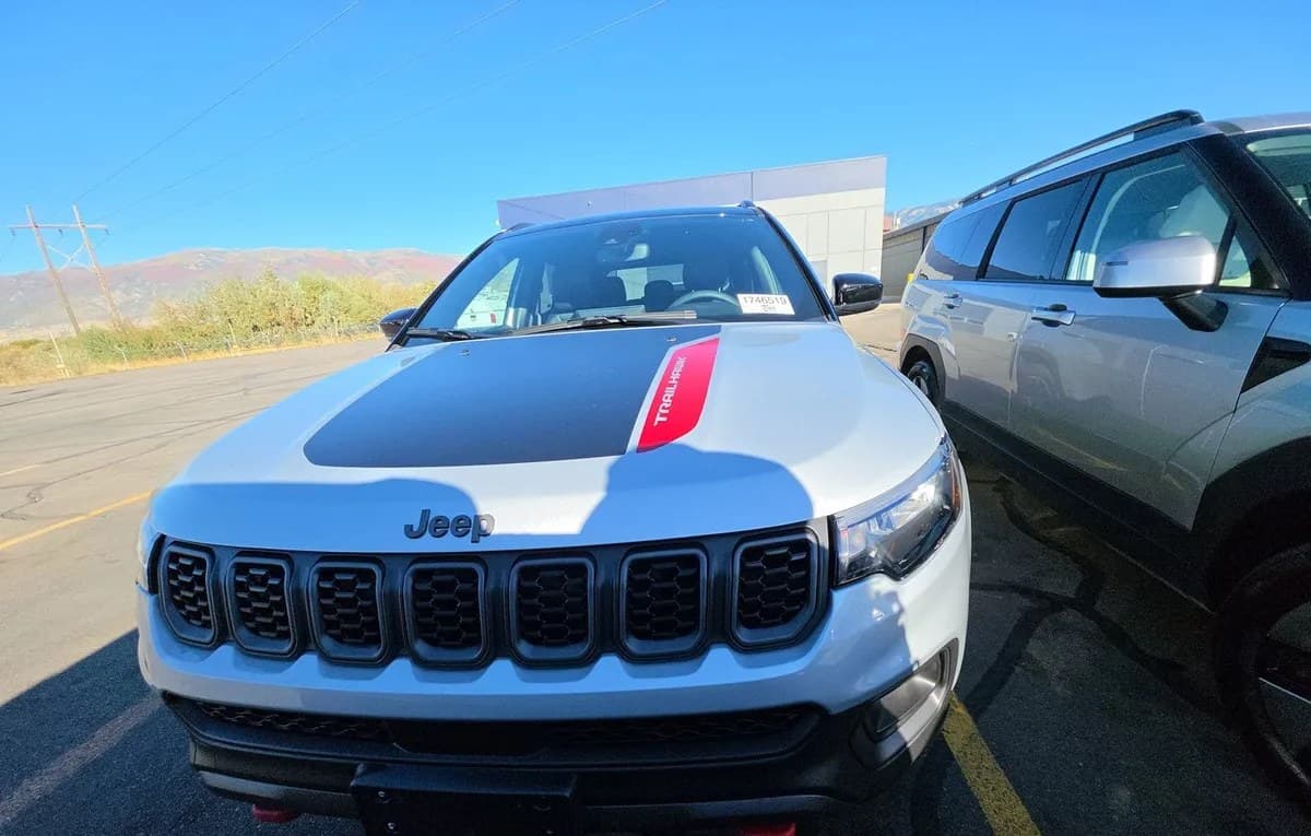 2025 JEEP COMPASS Trailhawk 3