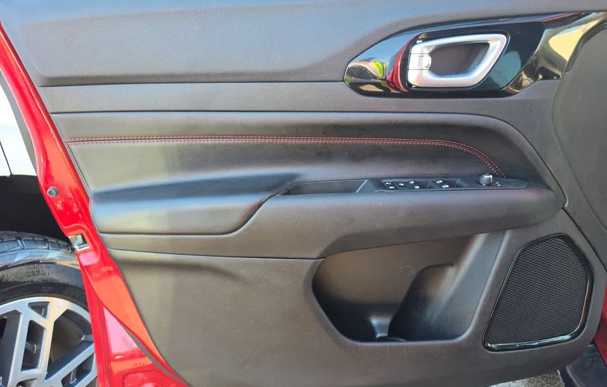 2025 JEEP COMPASS TRAILHAWK 6