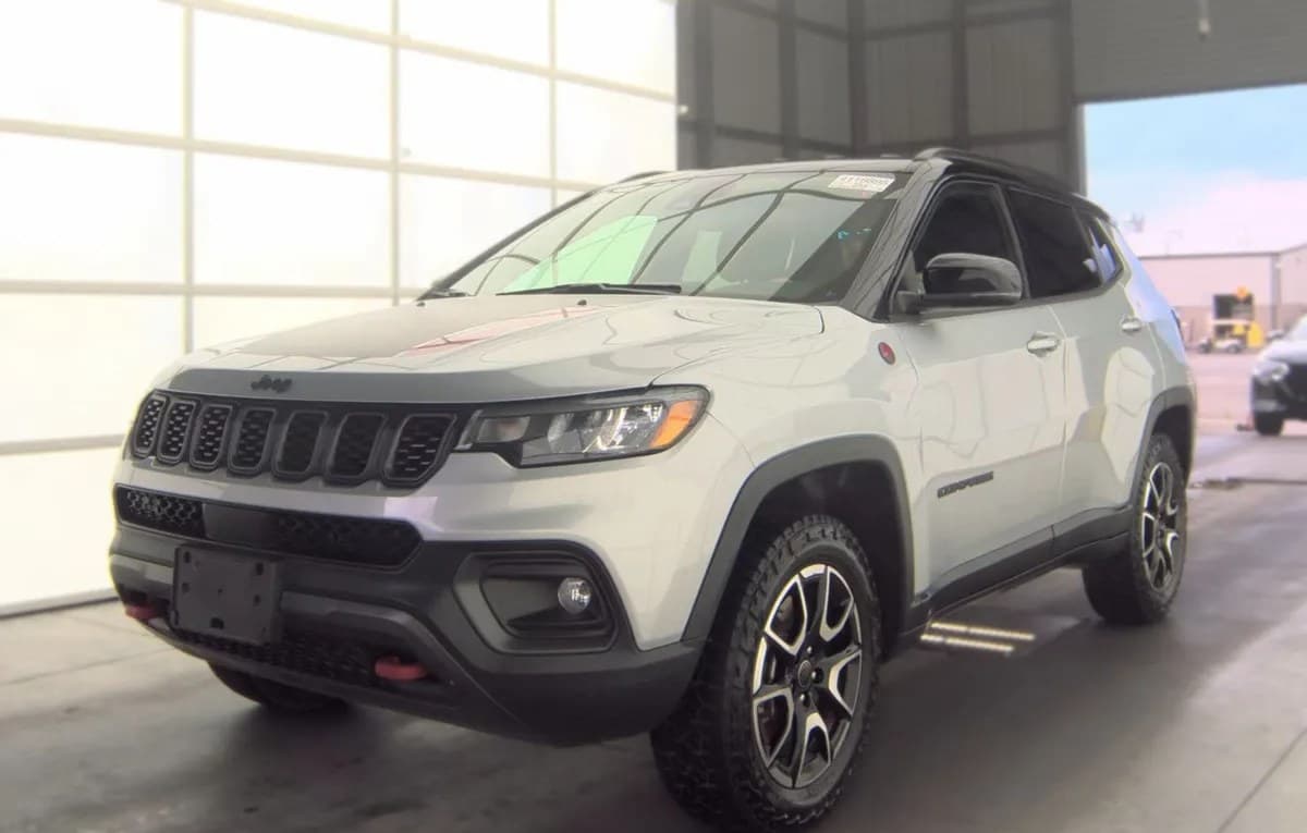 2025 JEEP COMPASS Trailhawk 2