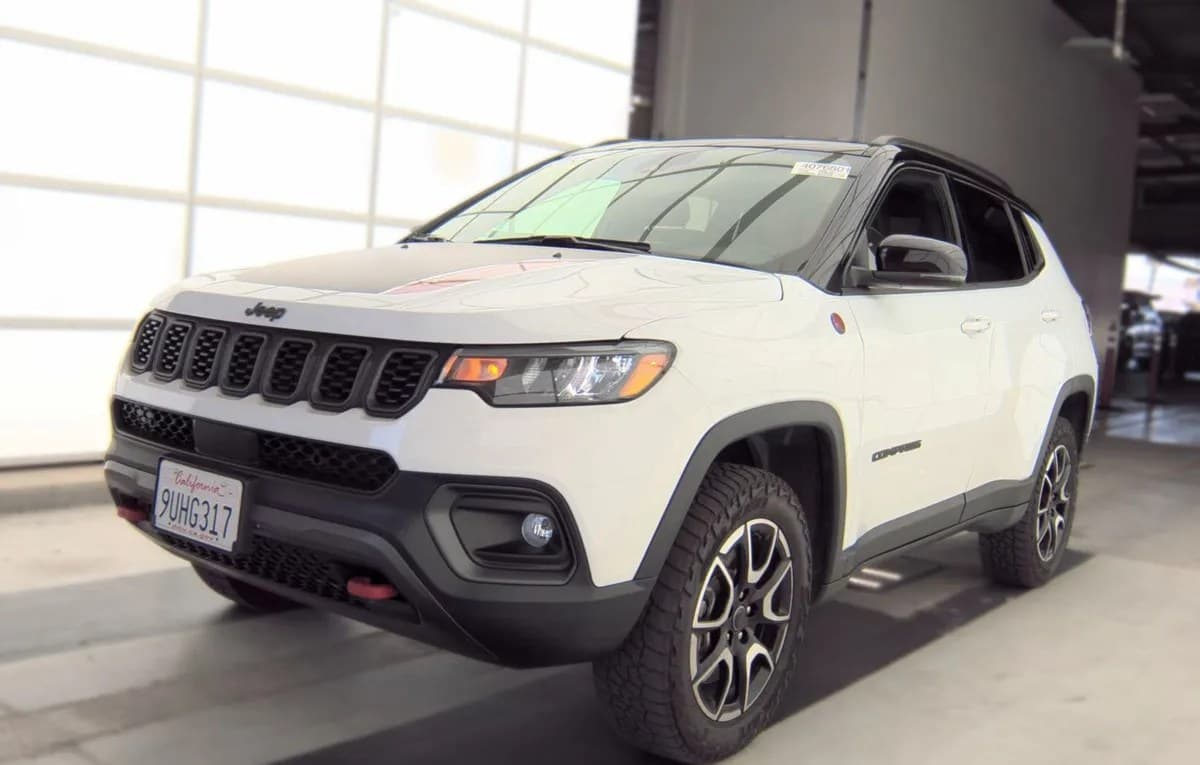 2025 JEEP COMPASS Trailhawk 2