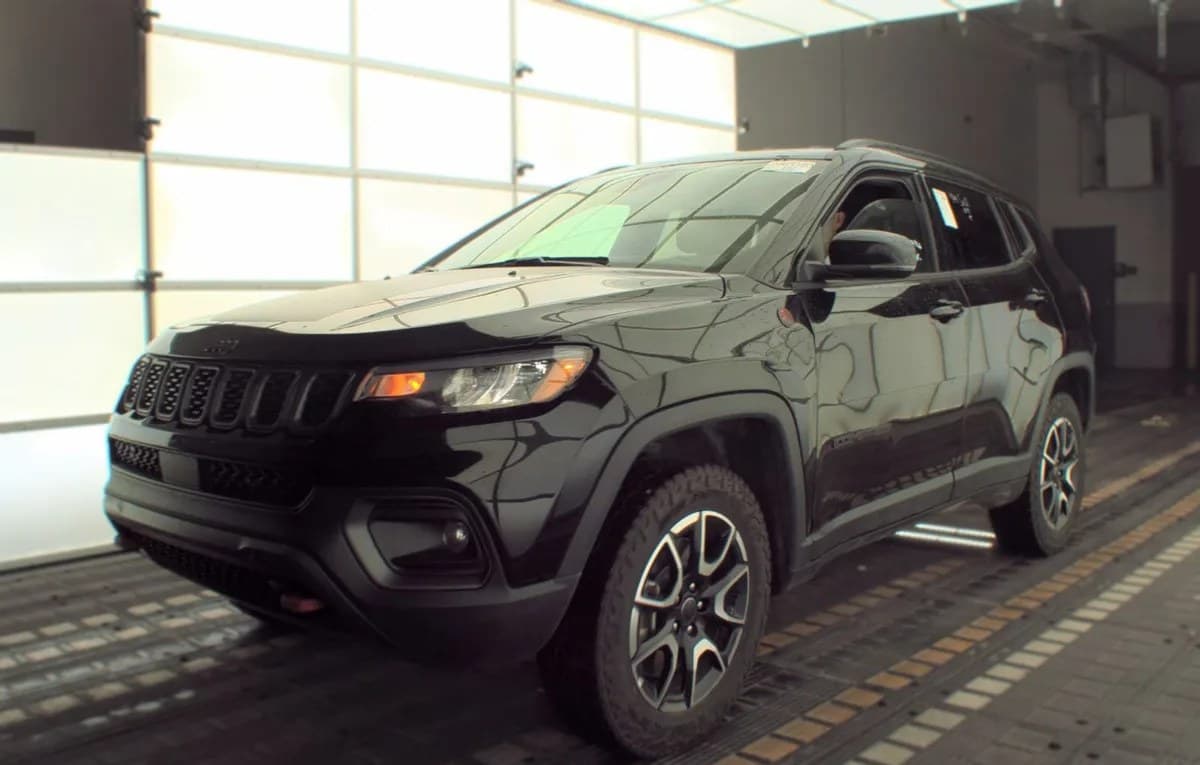 2025 JEEP COMPASS Trailhawk 2