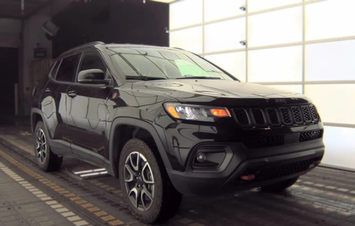 2025 JEEP COMPASS Trailhawk 4
