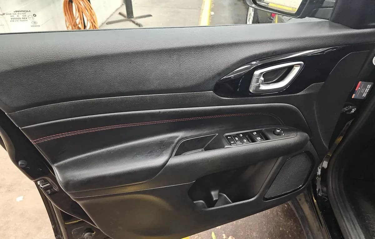2025 JEEP COMPASS Trailhawk 6