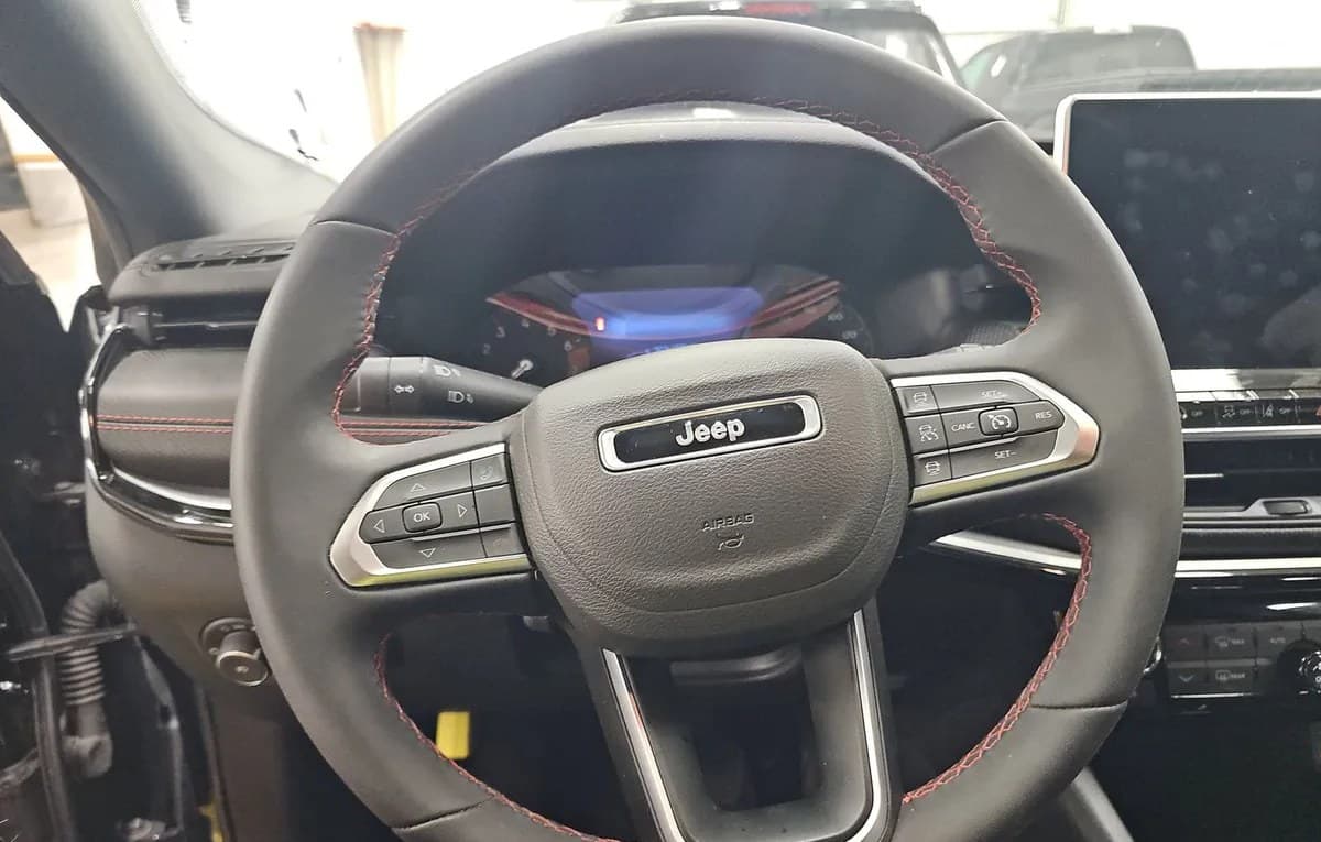 2025 JEEP COMPASS Trailhawk 7