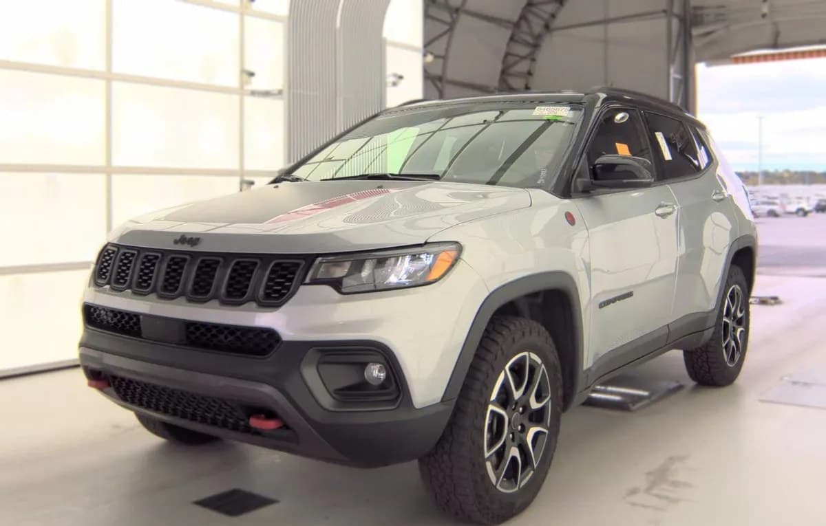 2025 JEEP COMPASS Trailhawk 2