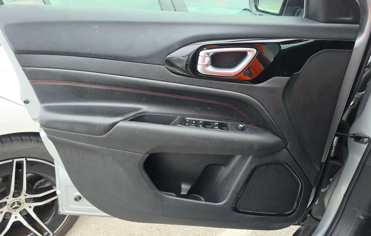 2025 JEEP COMPASS Trailhawk 6