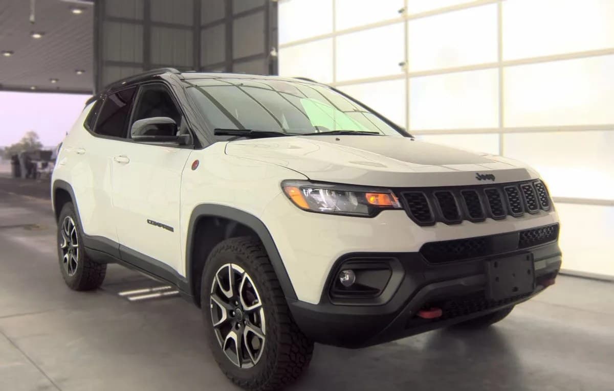 2025 JEEP COMPASS Trailhawk 4