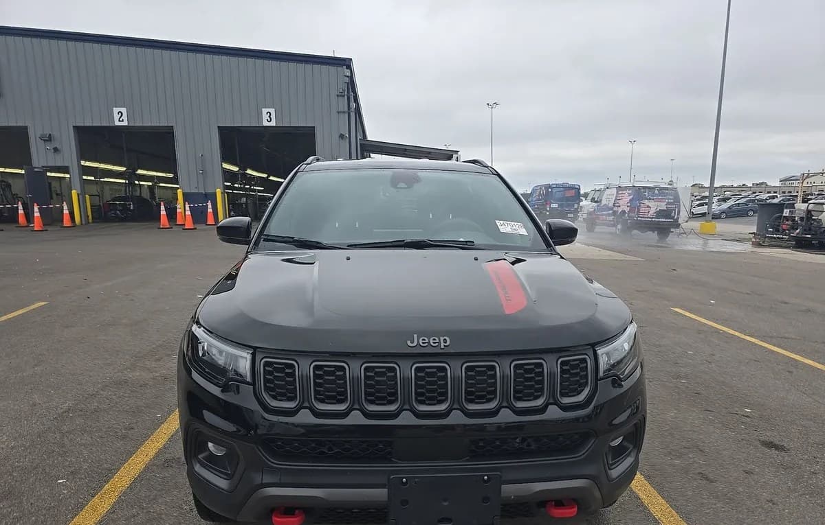 2025 JEEP COMPASS Trailhawk 3
