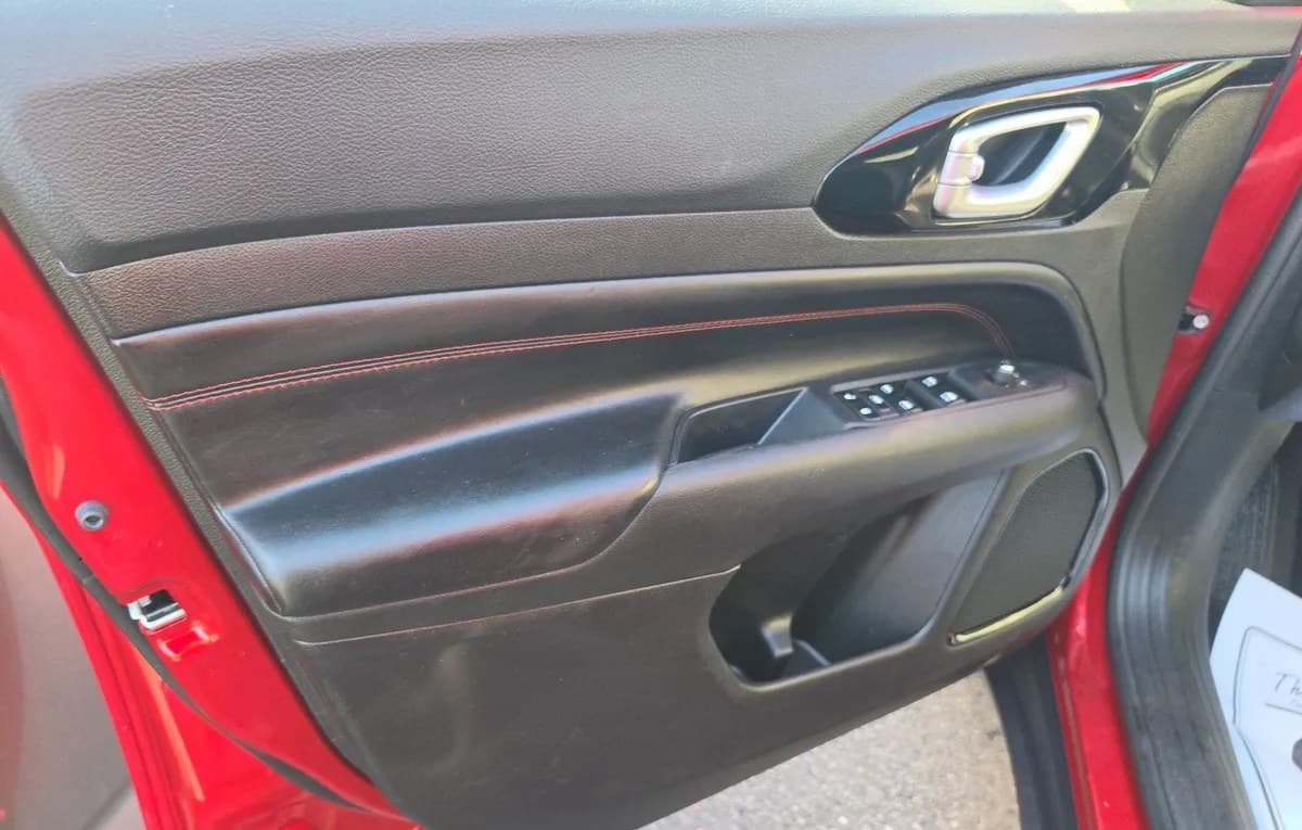 2025 JEEP COMPASS TRAILHAWK 6