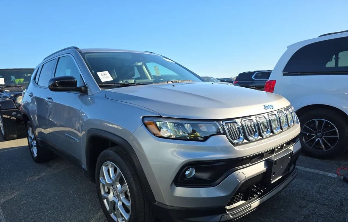 2022 JEEP COMPASS LATITUDE Lux 4