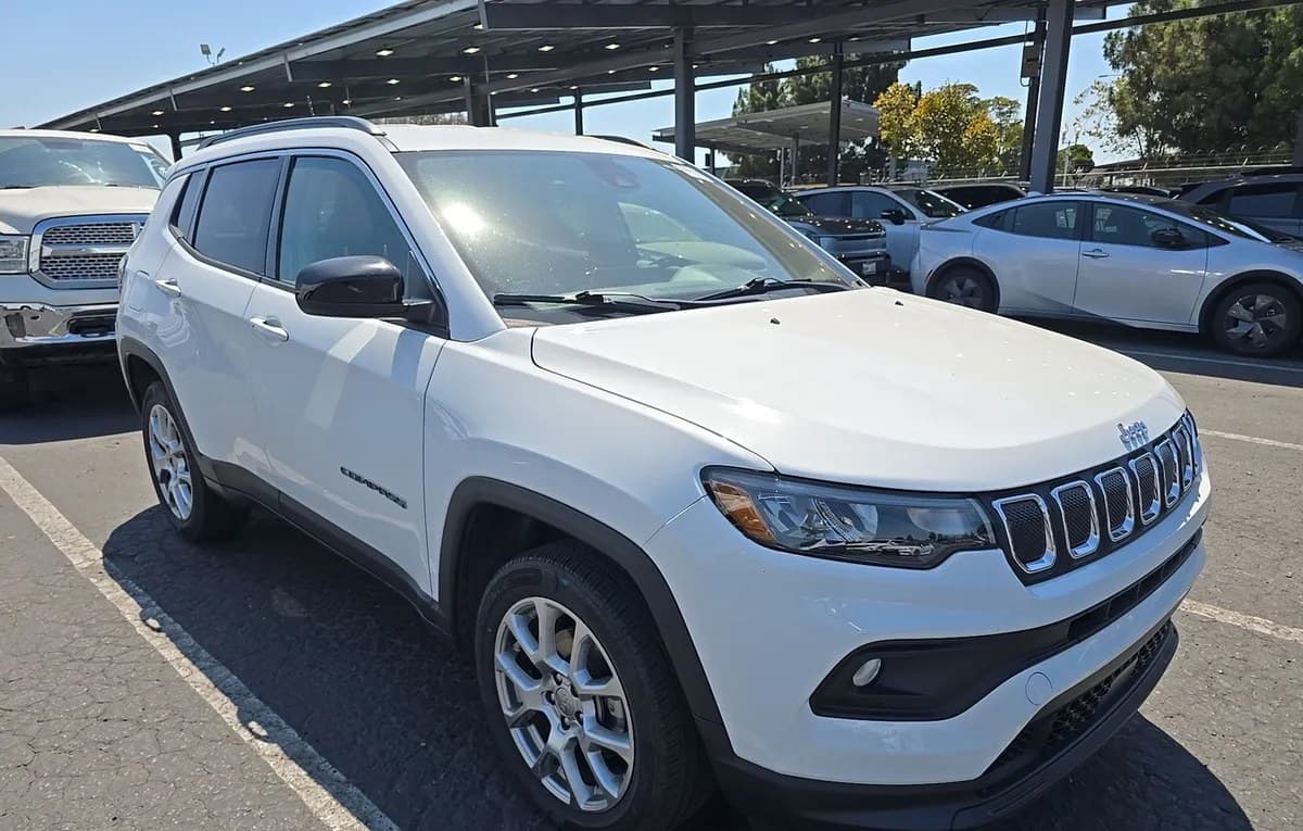 2022 JEEP COMPASS LATITUDE Lux 4