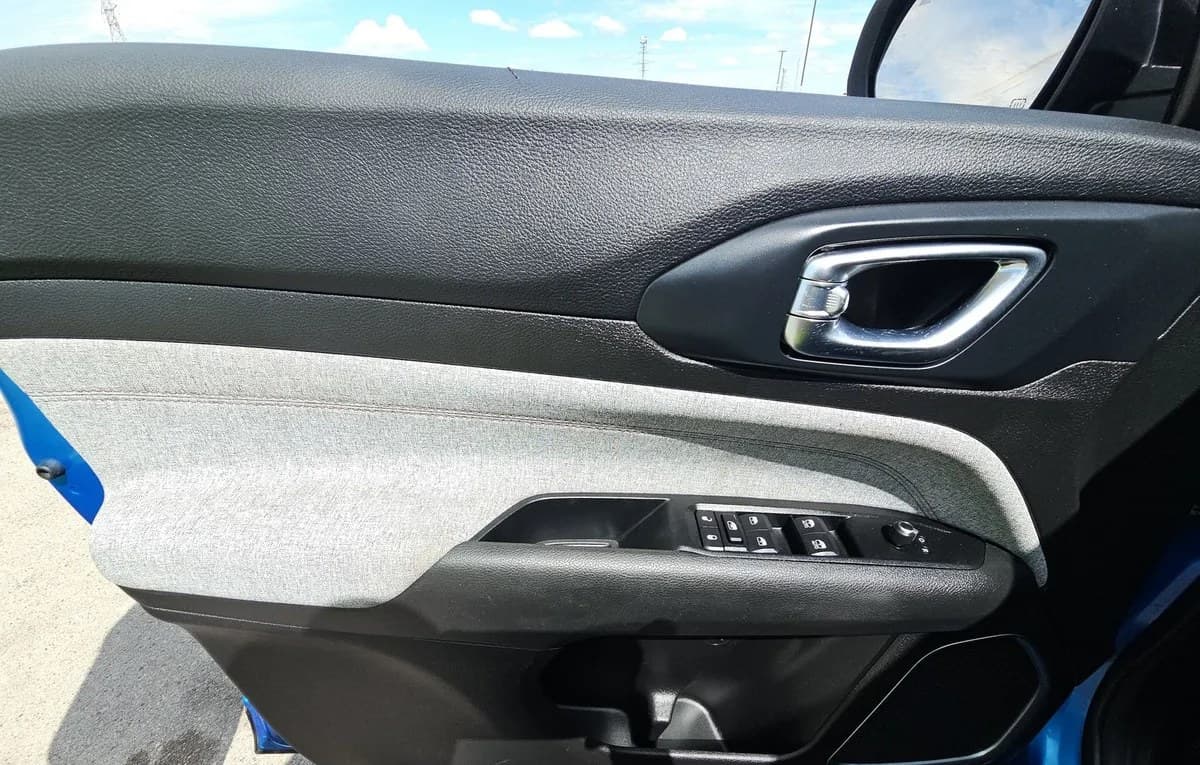2022 JEEP COMPASS LATITUDE LUX 6