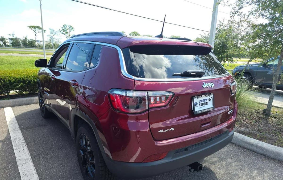 2022 JEEP COMPASS LATITUDE Lux 3