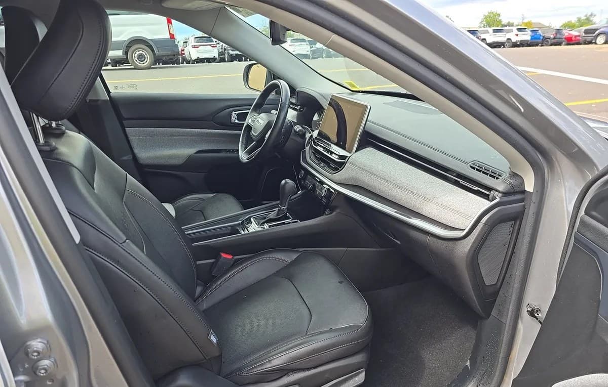 2022 JEEP COMPASS LATITUDE Lux 5
