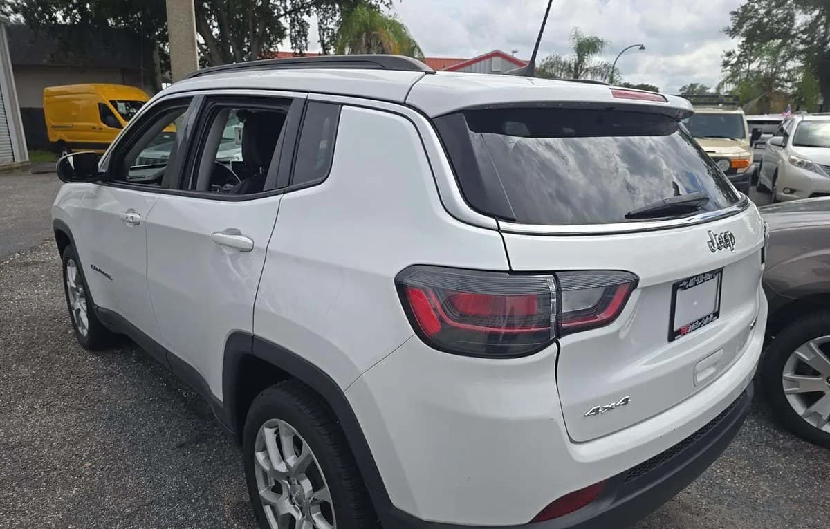2022 JEEP COMPASS LATITUDE Lux 3