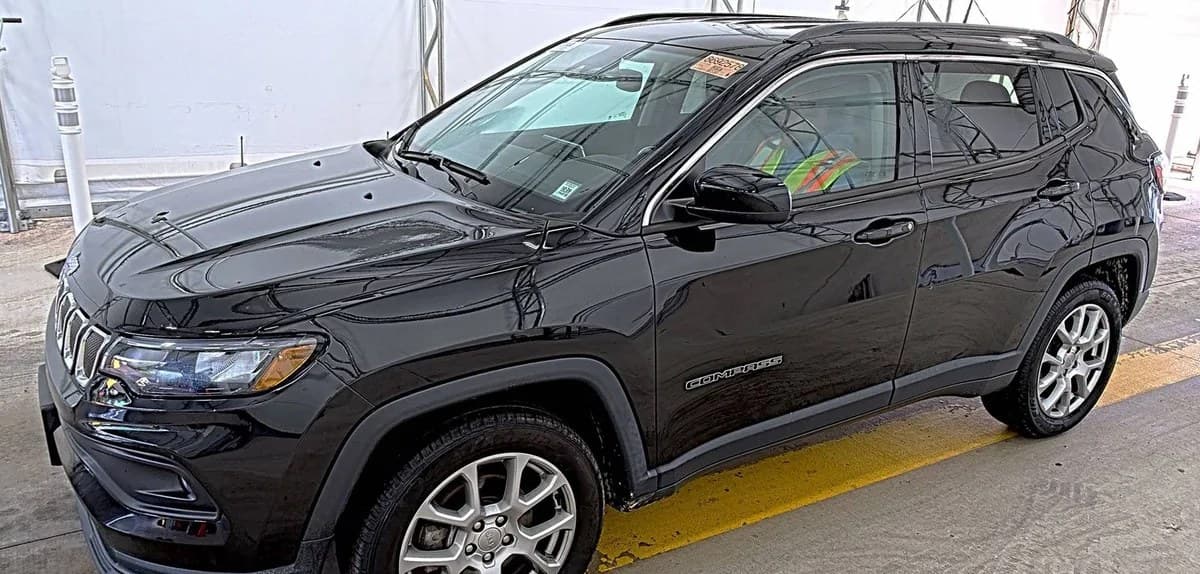 2022 JEEP COMPASS LATITUDE Lux 2