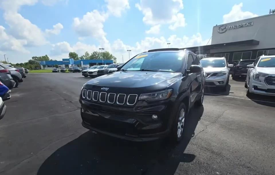 2022 JEEP COMPASS LATITUDE Lux 2