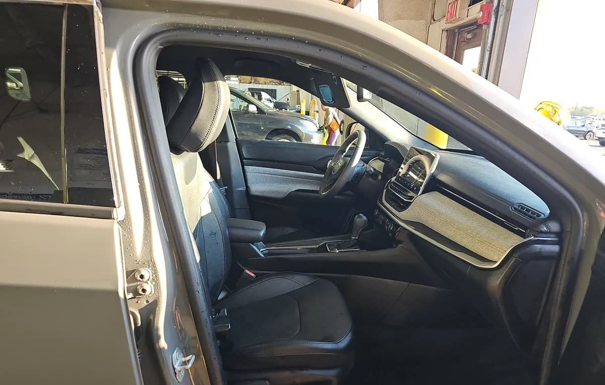 2023 JEEP COMPASS LATITUDE Lux 5