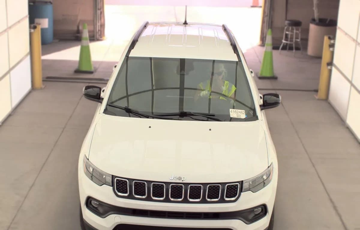 2023 JEEP COMPASS LATITUDE LUX 3