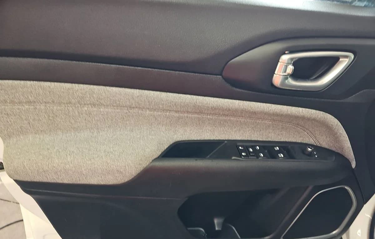 2023 JEEP COMPASS LATITUDE LUX 6