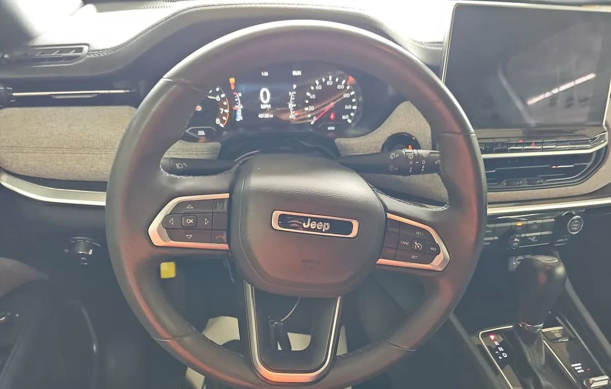 2023 JEEP COMPASS LATITUDE LUX 7