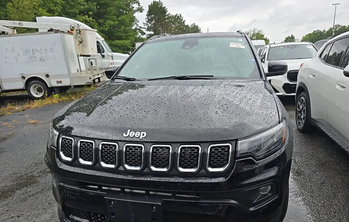 2023 JEEP COMPASS LATITUDE Lux 3