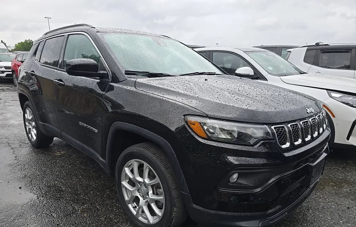 2023 JEEP COMPASS LATITUDE Lux 4