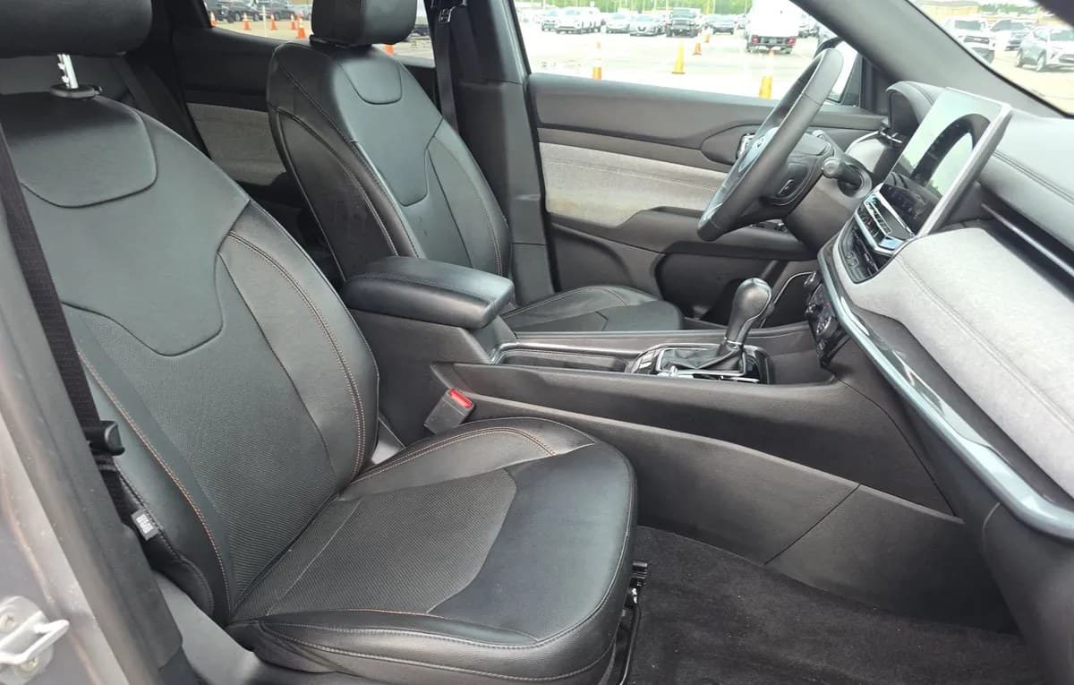 2023 JEEP COMPASS LATITUDE Lux 5