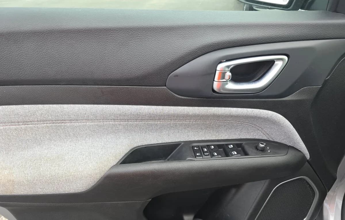 2023 JEEP COMPASS LATITUDE Lux 6