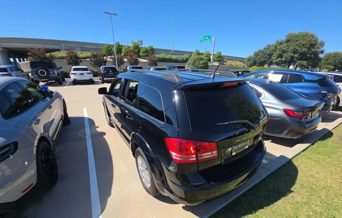 2020 DODGE JOURNEY SE Value 3