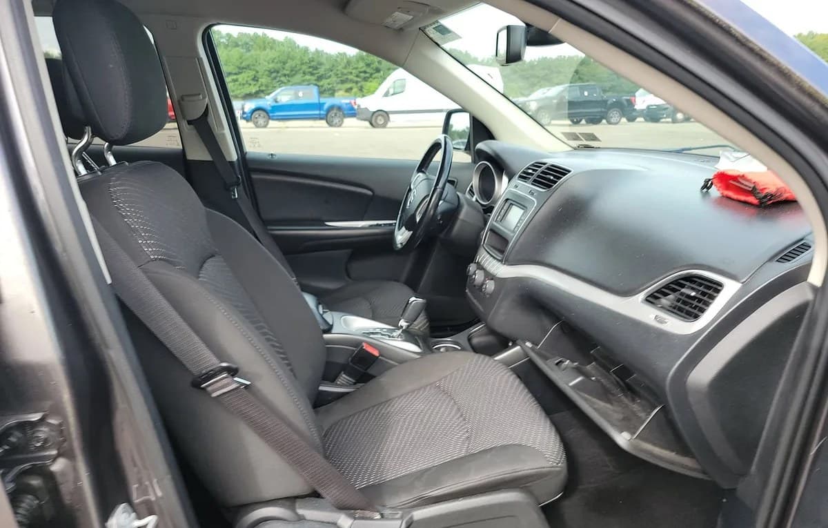 2020 DODGE JOURNEY SE Value 5