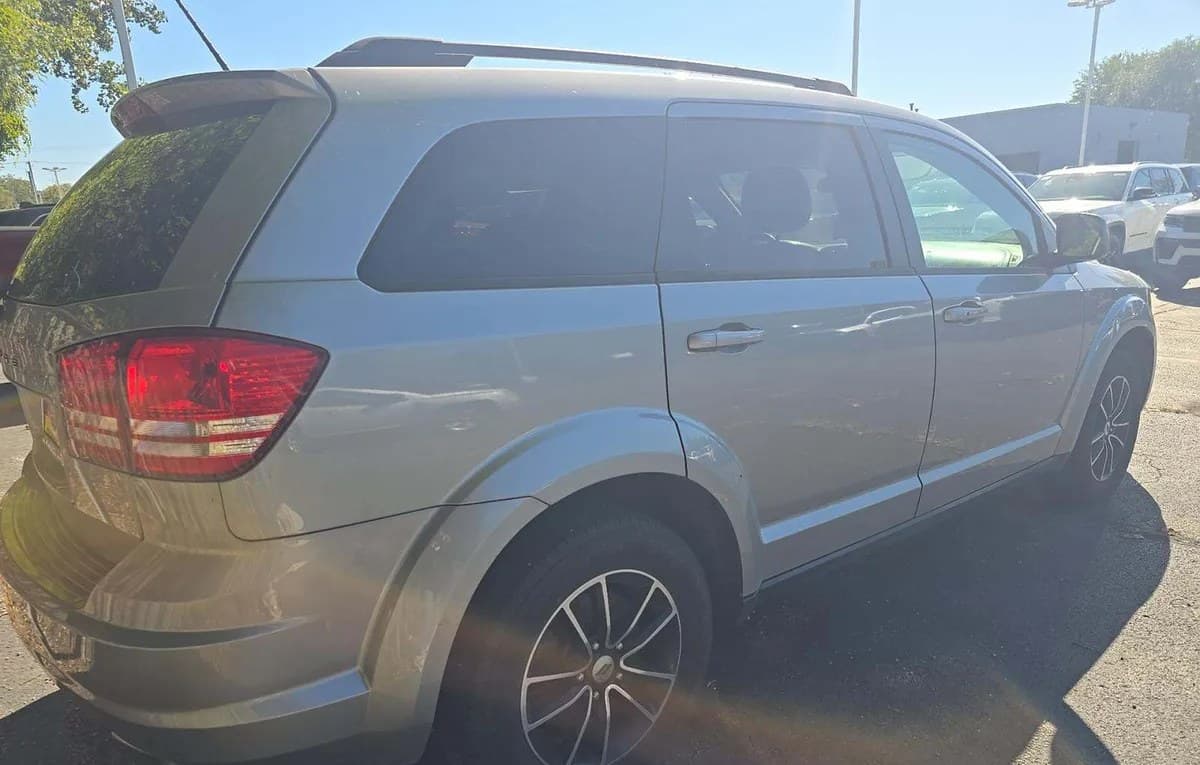 2018 DODGE JOURNEY SE 4