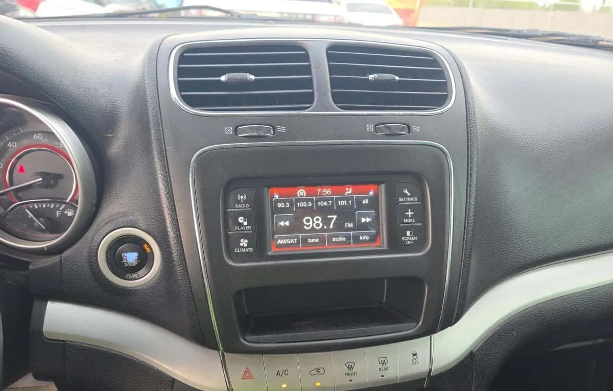 2018 DODGE JOURNEY SE 7