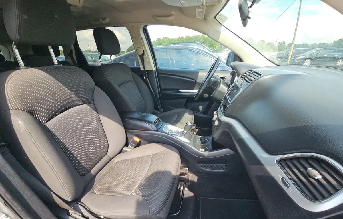 2018 DODGE JOURNEY SE 4