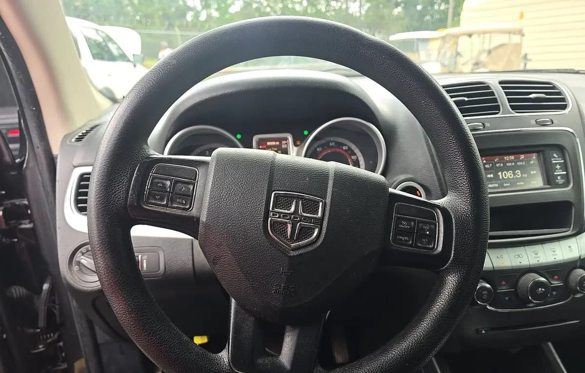 2020 DODGE JOURNEY SE Value 7