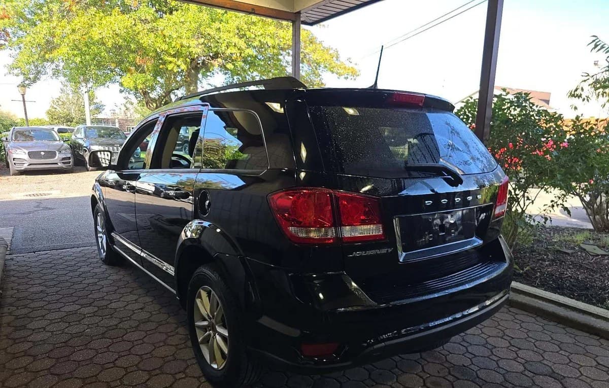 2019 DODGE JOURNEY SE 3