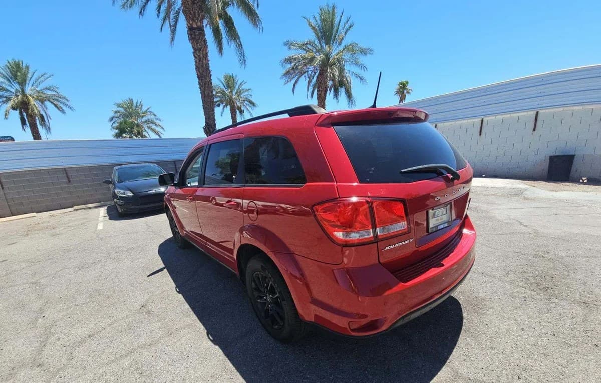 2019 DODGE JOURNEY SE 3