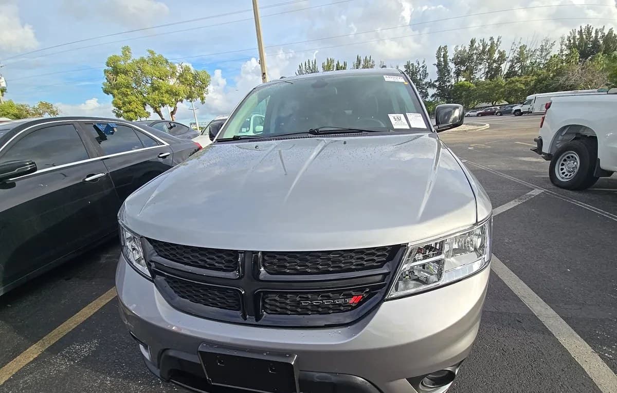 2019 DODGE JOURNEY SE 3