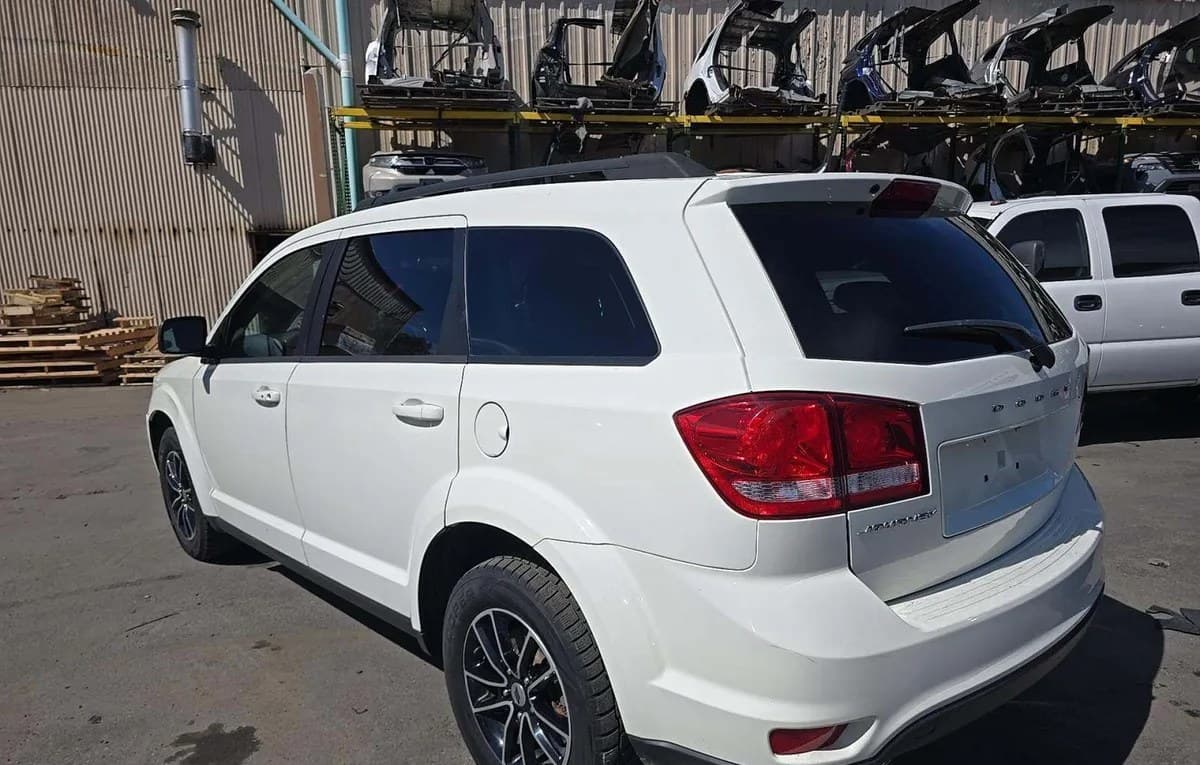 2018 DODGE JOURNEY SXT 3
