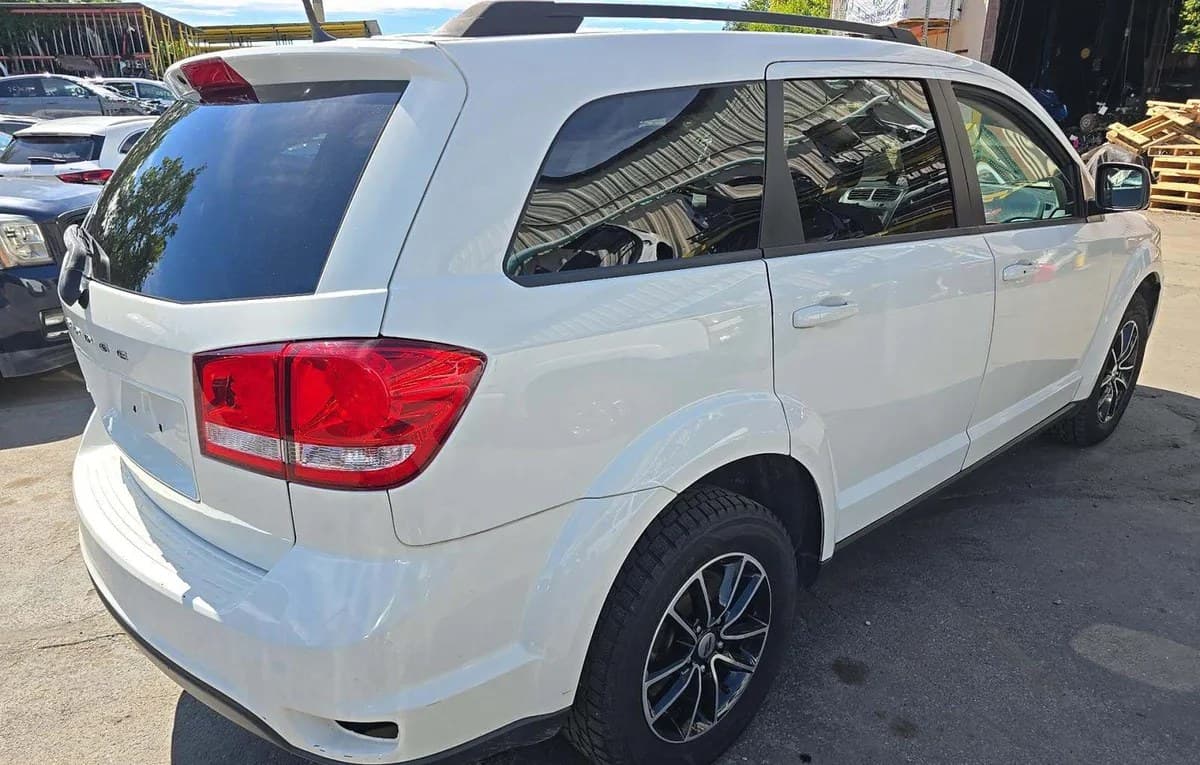 2018 DODGE JOURNEY SXT 4
