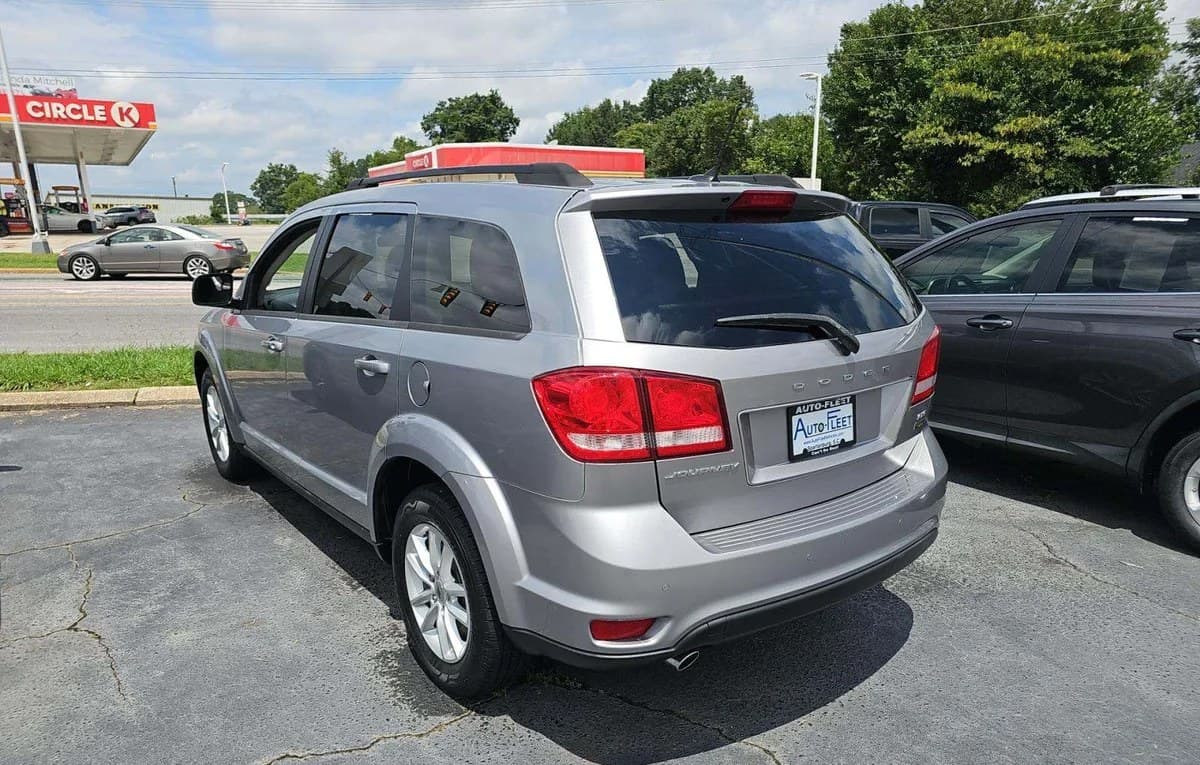 2018 DODGE JOURNEY SXT 3
